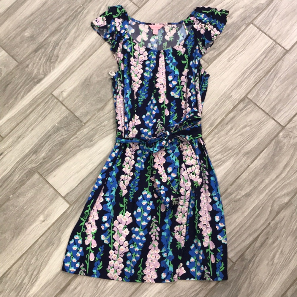 Lily Pulitzer dress.  Size small.